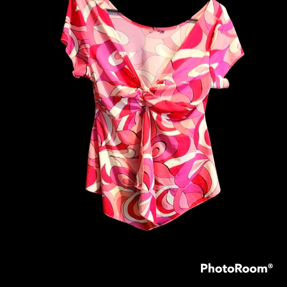 Zoey and Beth Tops - Xl Knotted Front Hues of Pink Shirt by Zoey and Beth